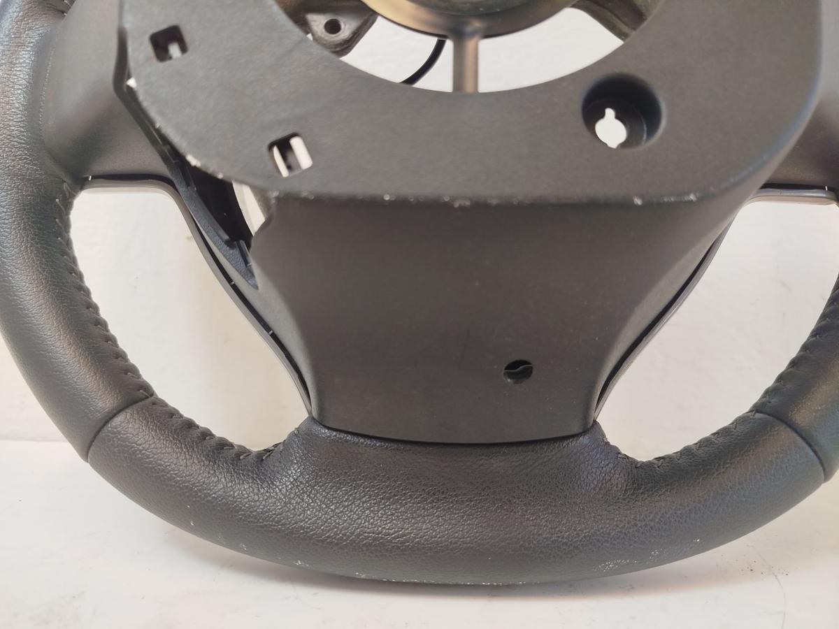 Toyota Yaris XP13 Lenkrad 3 Speichen Lederlenkrad ohne Airbag Mufu