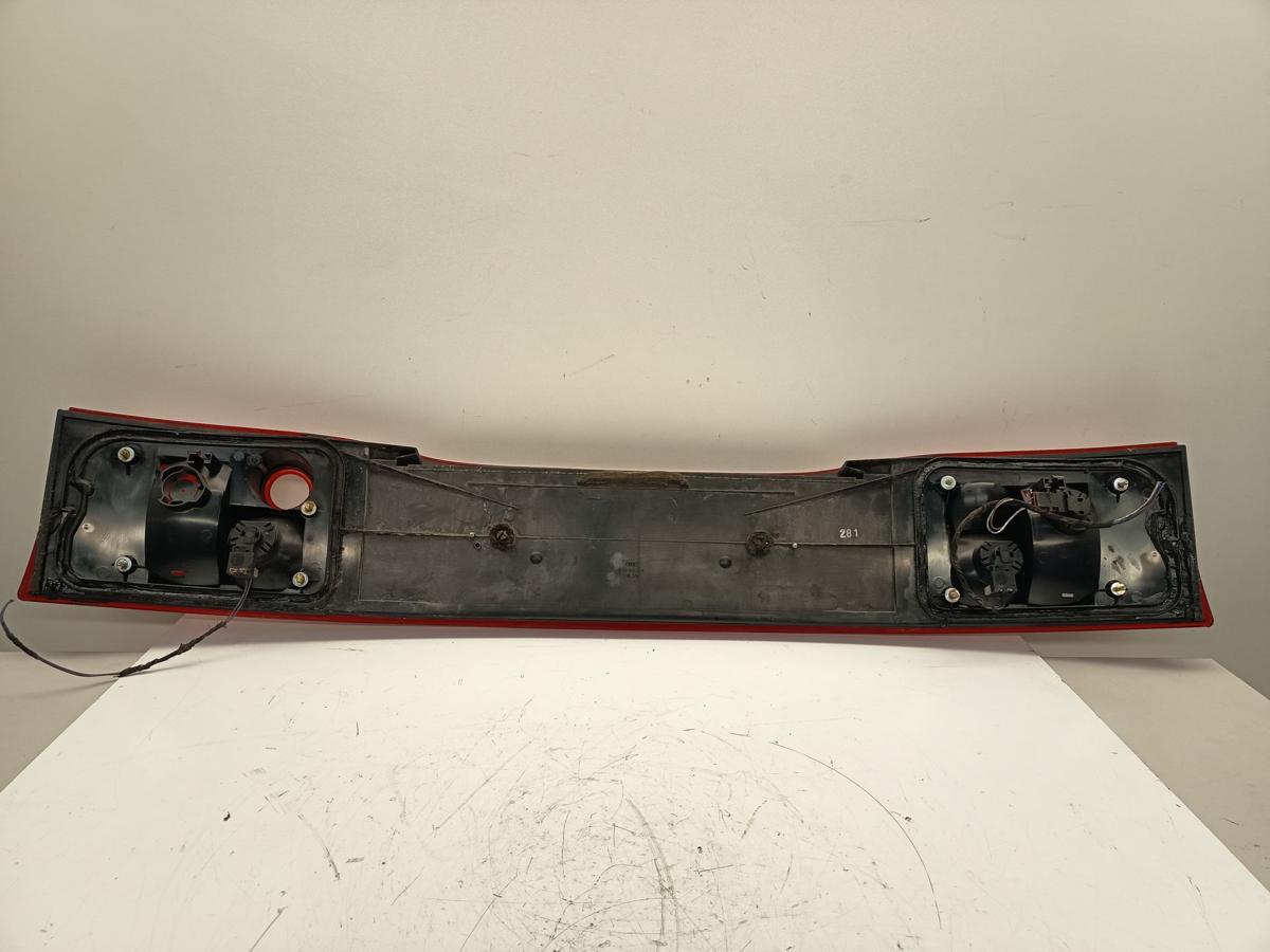 Audi Cabrio B3 8G7 orig Heckblende Lichtband Mitte 8G0945225 Bj 1991