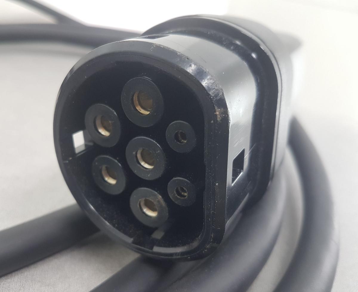 Tesla Model Y original Ladekabel 400V CEE Kraftsteckdose 1046714-00-D Bj2023