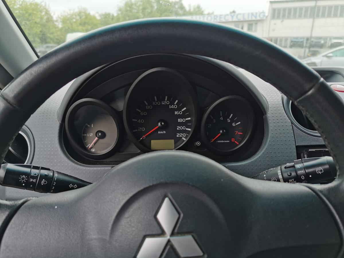 Mitsubishi Colt Z30 Lenkrad Lederlenkrad Radiotasten