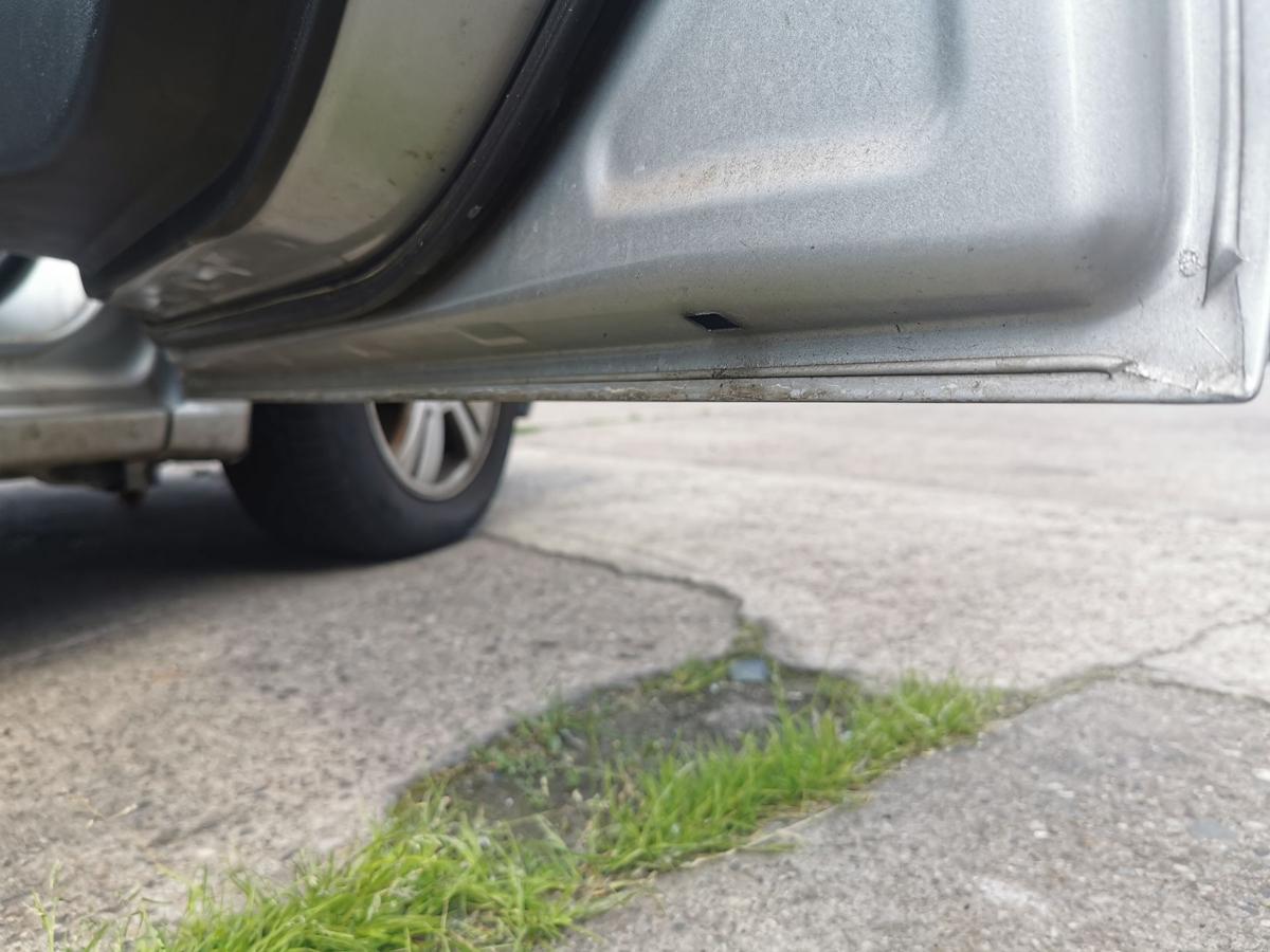 Chevrolet Aveo T300 Beifahrertür Tür Rohbau Autotür vorn rechts silber met 5trg