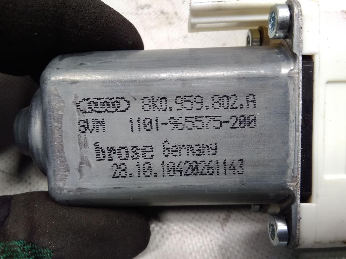 Audi A4 8K B8 original Fensterhebermotor vorn rechts Bj.2010