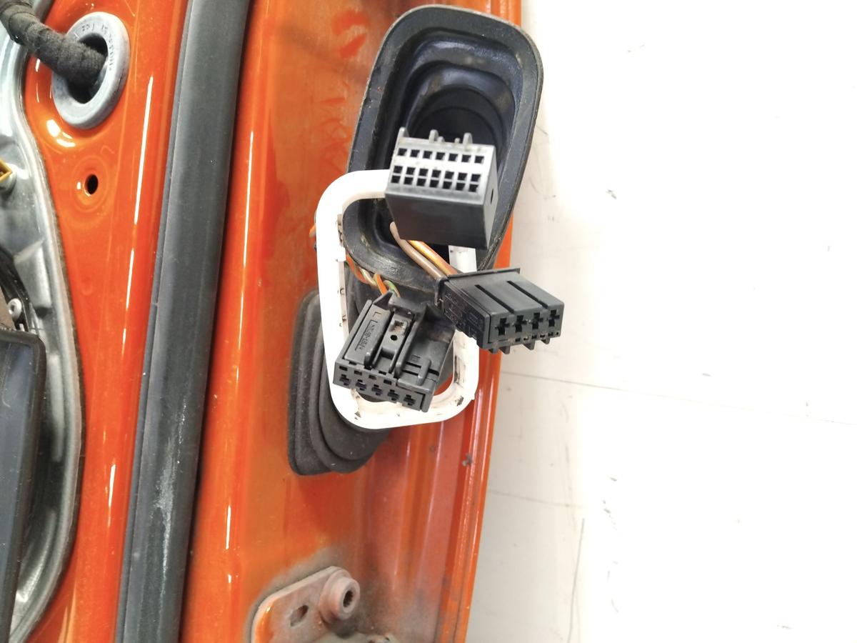 VW Polo 9N3 T&uuml;r vorn links Fahrert&uuml;r 5-t&uuml;rig LP3G Flashrot BJ2005