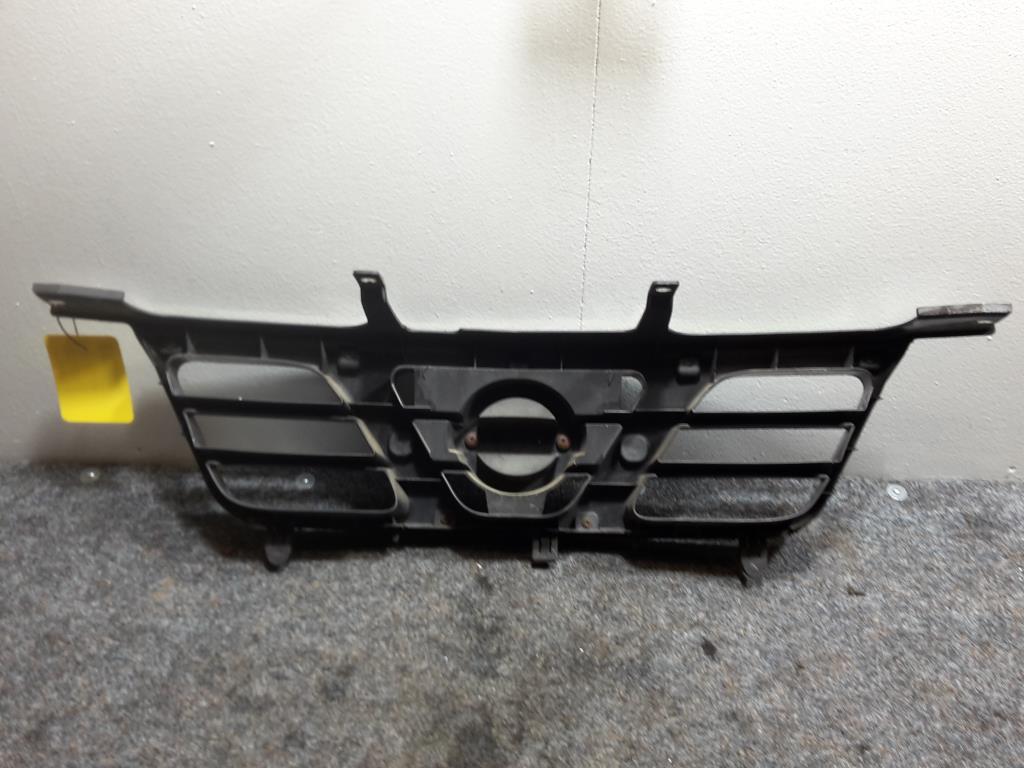 Nissan X-Trail T30 BJ 2001 Kühlergrill Frontgrill Grün