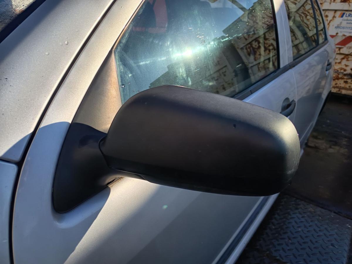 Skoda Fabia 6Y original Aussenspiegel links elektrisch unlackiert Bj 2002