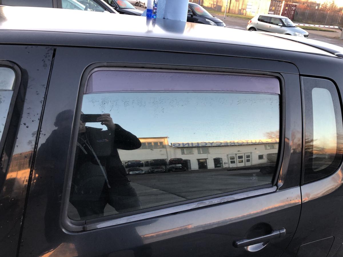 Daihatsu YRV M2 T&uuml;r hinten links Rohbau Fondt&uuml;r N05 schwarz