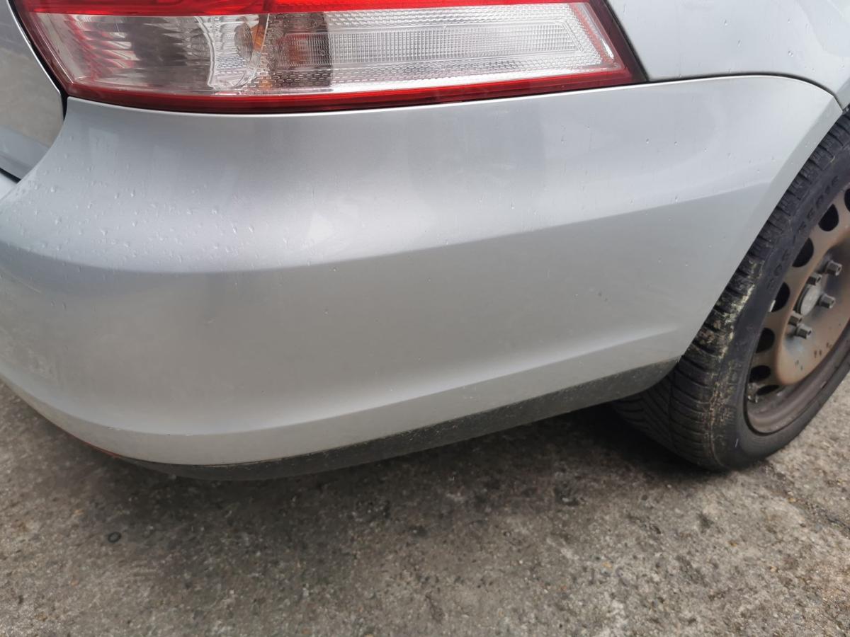VW Golf V 1K Variant Stossfänger Stossstange Bumper hinten AHK LA7W Reflexsilber