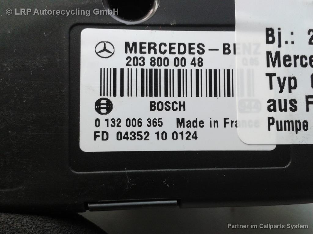 Mercedes Benz E-Klasse W211 Bj.2002 original Pumpe Zentralverriegelung 2038000048