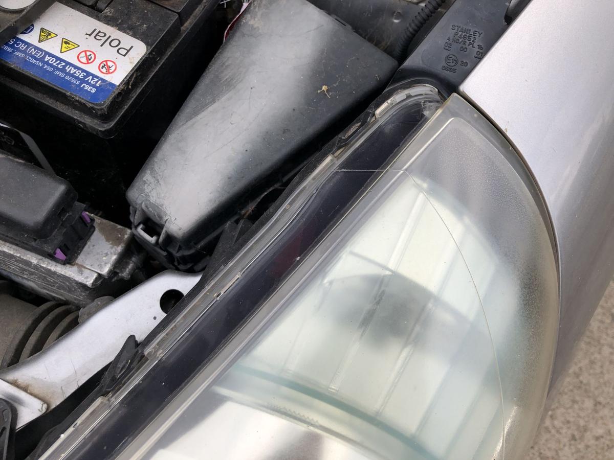 Honda Jazz Typ GD Scheinwerfer links Hauptscheinwerfer Stanley Tr&uuml;bung