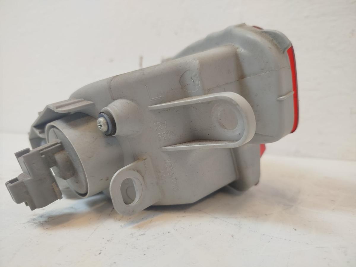 Toyota Yaris XP13 Nebelschlussleuchte Nebelleuchte Sto&szlig;f&auml;nger hinten