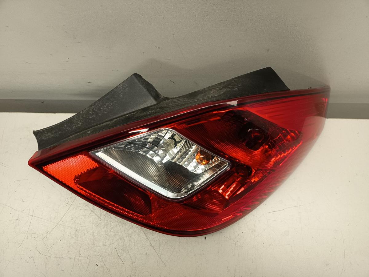 Opel Corsa D original R&uuml;ckleuchte rechts 5TRG Facelift Baujahr 2013
