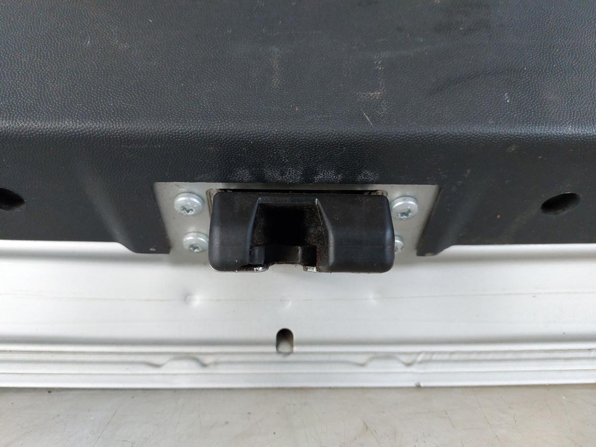 VW Passat 3C B7 Variant Heckklappe mit Heckscheibe 2AU Starsilber Kofferklappe