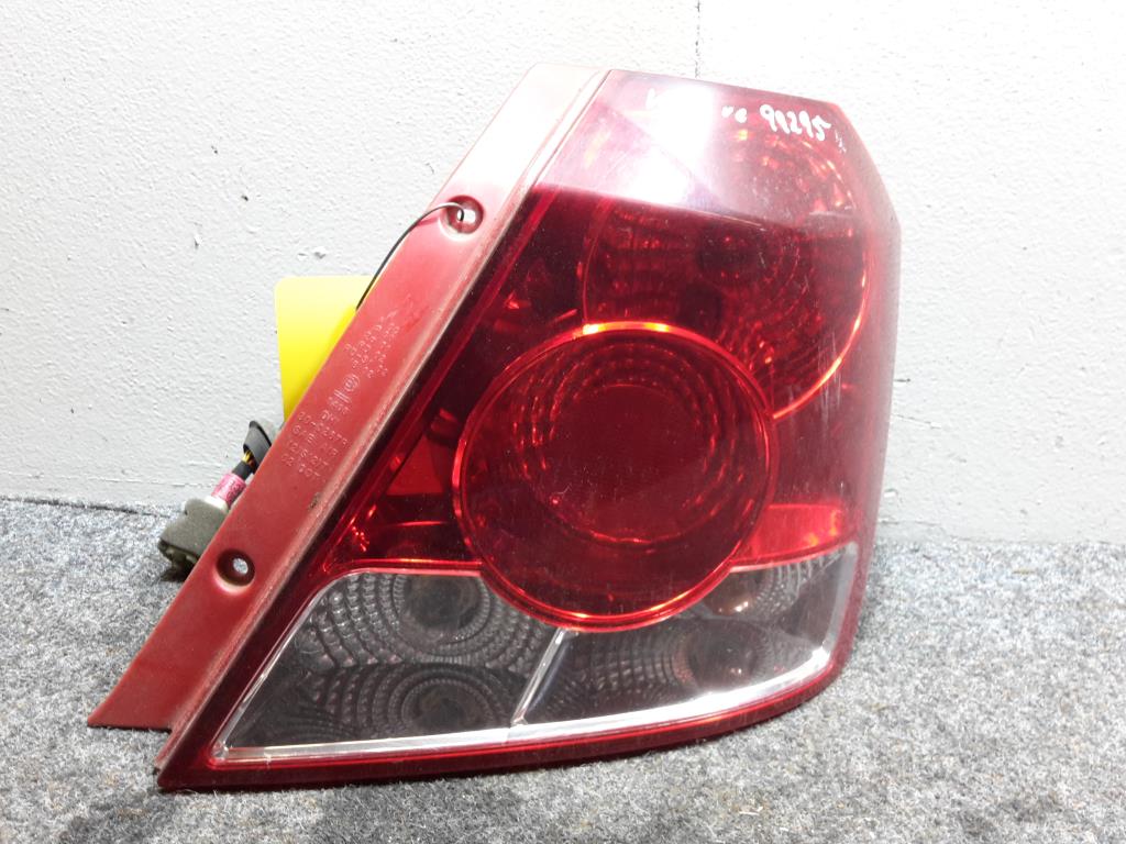 Daewoo Kalos R&uuml;cklicht rechts R&uuml;ckleuchte Heckleuchte 02-05 BJ 2004