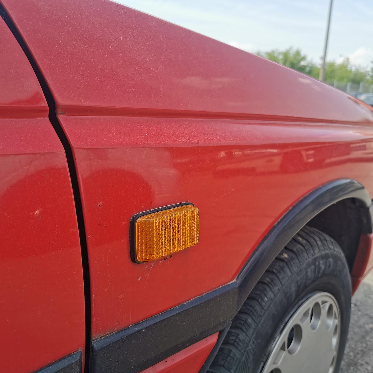 Nissan Sunny Coupe B12 Kotflügel Fender vorn rechts 526 Hot Red Uni