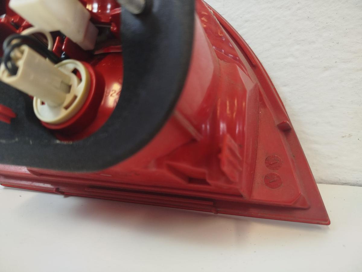 Kia Venga YN R&uuml;ckleuchte innen rechts Heckleuchte Innenteil Heckklappe bis 2016