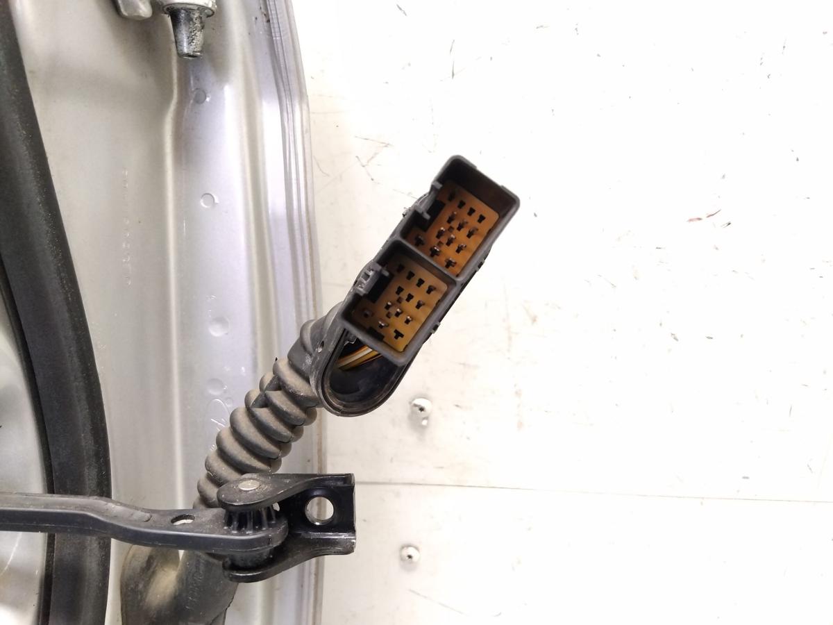 Ford Focus 2 Facelift DA3 T&uuml;r vorn links Fahrert&uuml;r polarsilber 5-T&uuml;rer Bj.2009