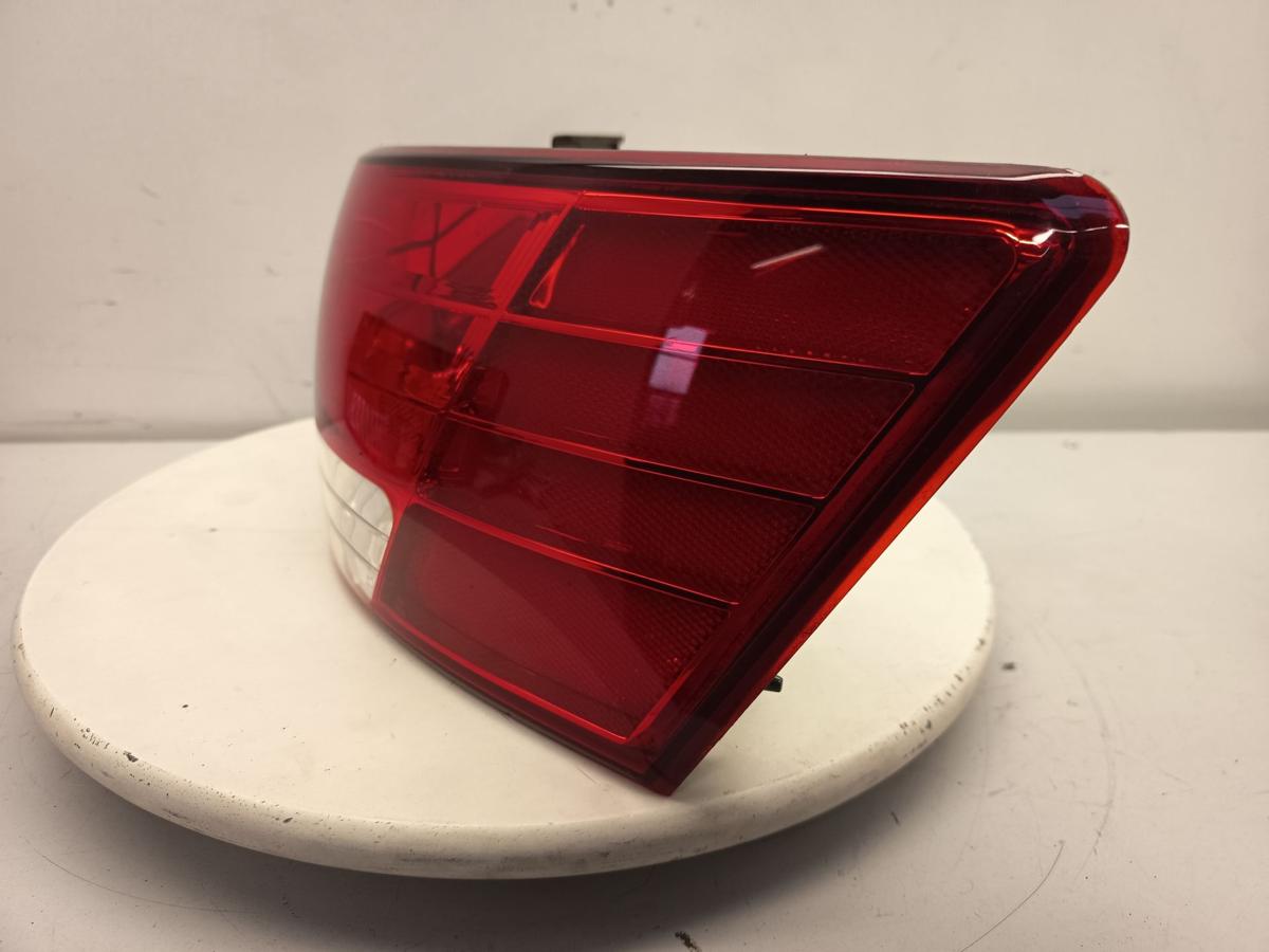 Hyundai Sonata 5 NF Bj 2009 original R&uuml;ck-Heck-Schlussleuchte rechts aussen