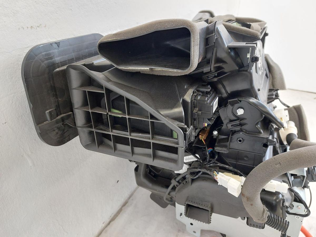 Nissan Leaf ZE1 40kWh Gebl&auml;sekasten Heizungsgel&auml;se W&auml;rmetauscher Gebl&auml;semotor