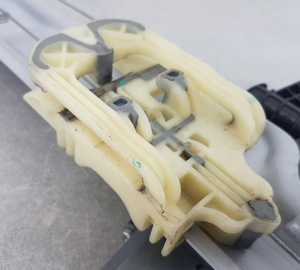 Opel Crossland X Fensterheber hinten rechts elektrisch Bj2018 0130824076