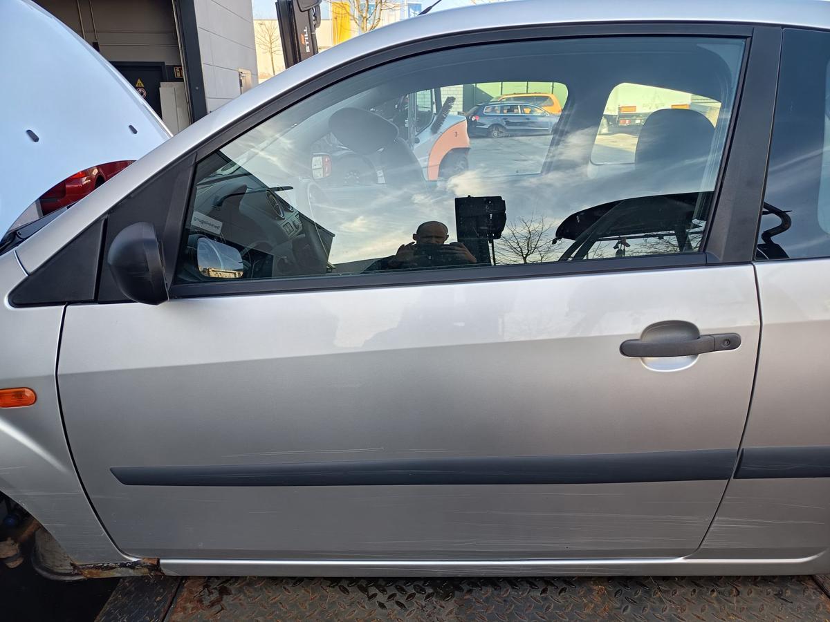 Ford Fiesta VI 3t&uuml;rer original T&uuml;r links Fahrer Polarsilber Bj 2006