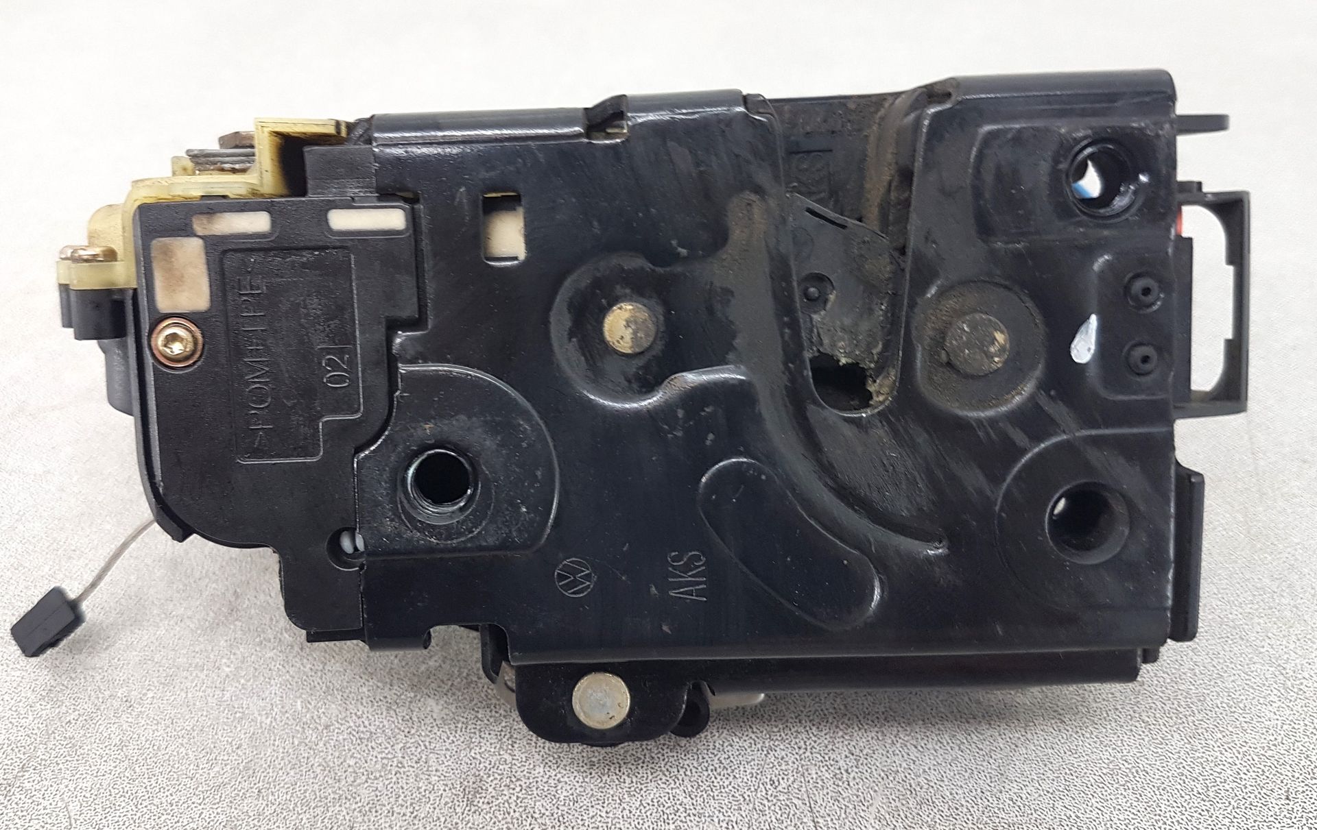 VW T5 Türschloss vorn links 3B1837015AM Bj2006 für ZV 8 Pins