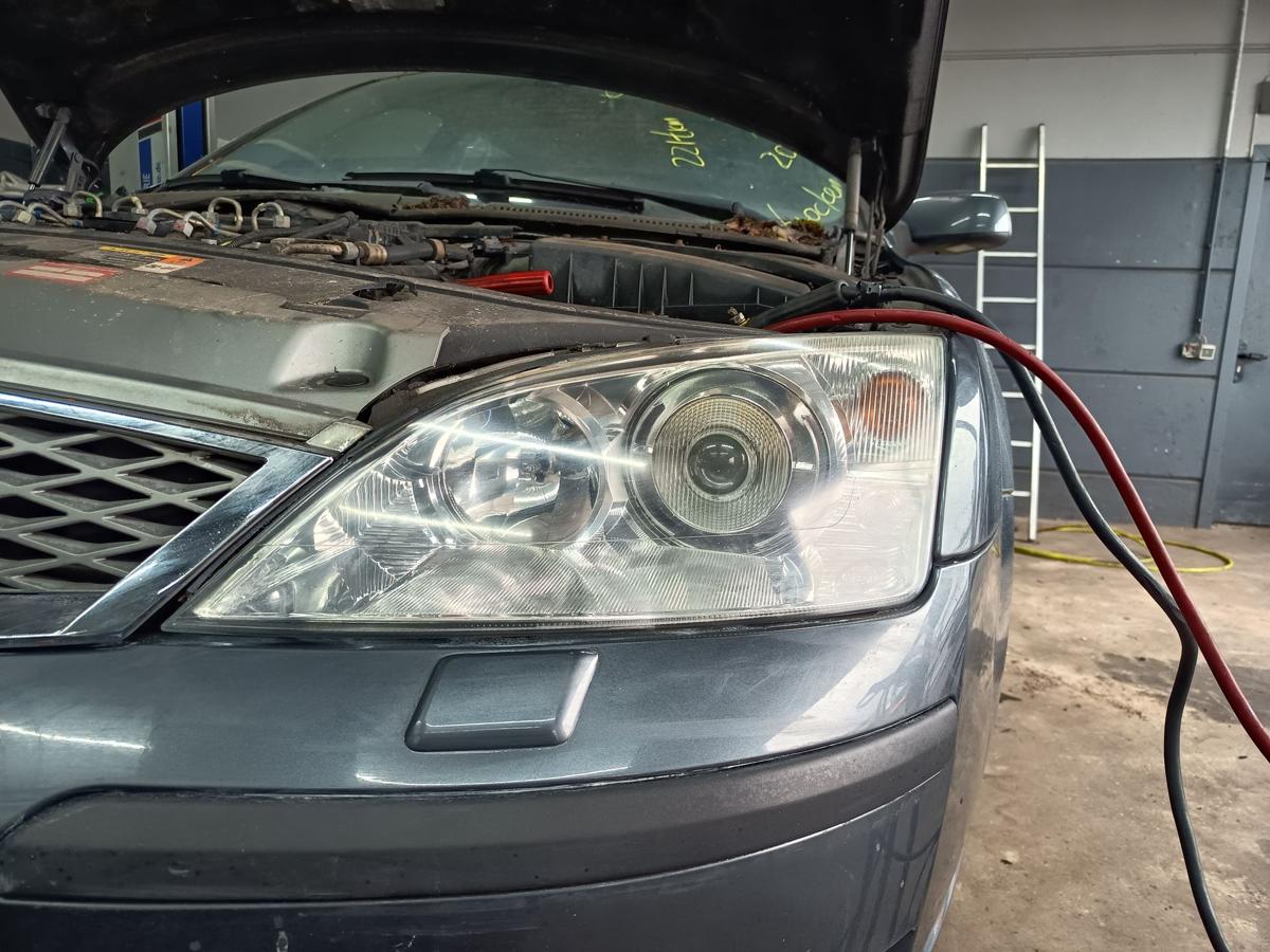 Ford Mondeo III original Scheinwerfer links Xenon Haupt Front Licht Bj 2005