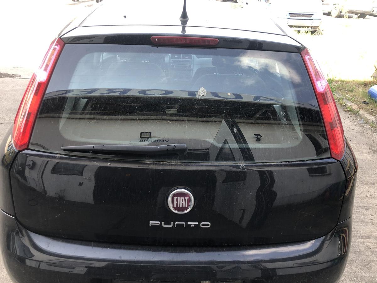 Fiat Punto EVO 199 Heckklappe mit Heckscheibe nur 5 t&uuml;rig ab 2012 876 schwarz