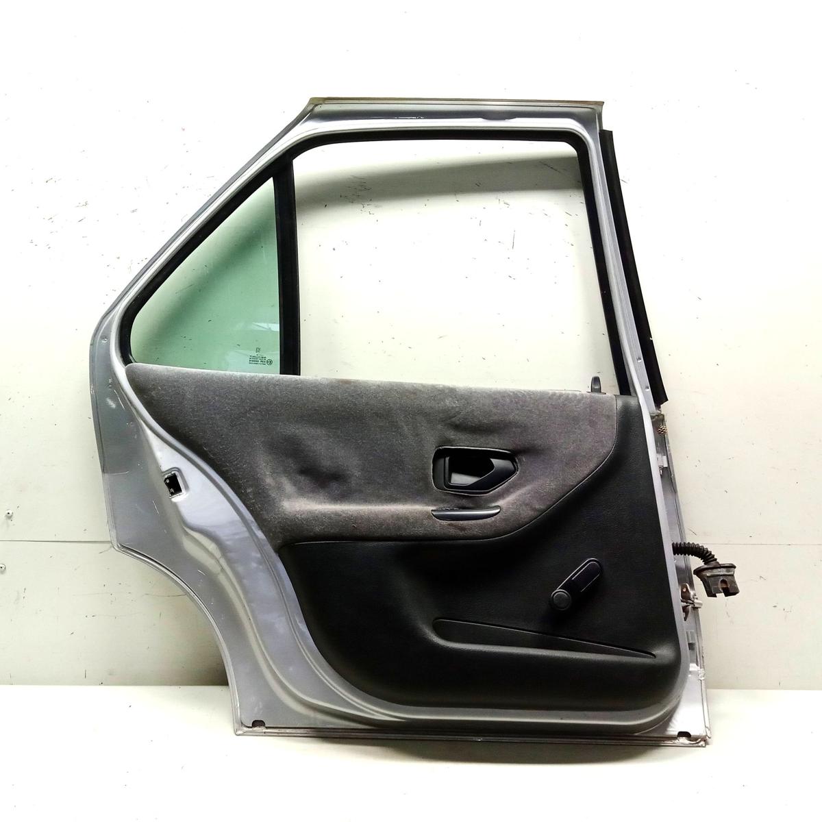 Peugeot 306 Break original T&uuml;r hinten links silbermetallic Kombi BJ2000