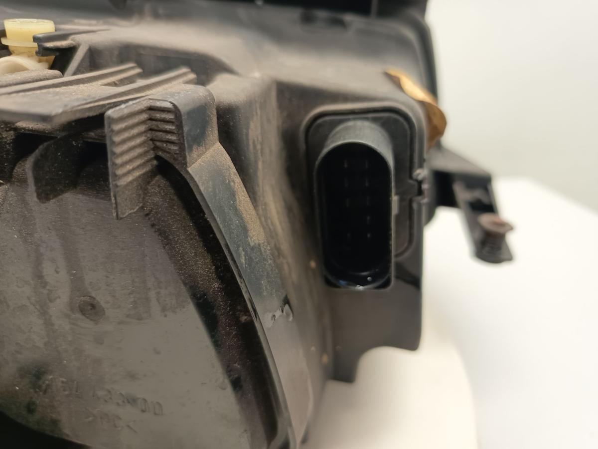 VW Passat 3B6 original Scheinwerfer links Halogen Baujahr 2000