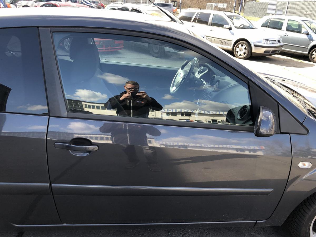 Ford Fiesta JD JH MK6 T&uuml;r vorn rechts Beifahrert&uuml;r nur f&uuml;r 3 t&uuml;rer Royalgrau