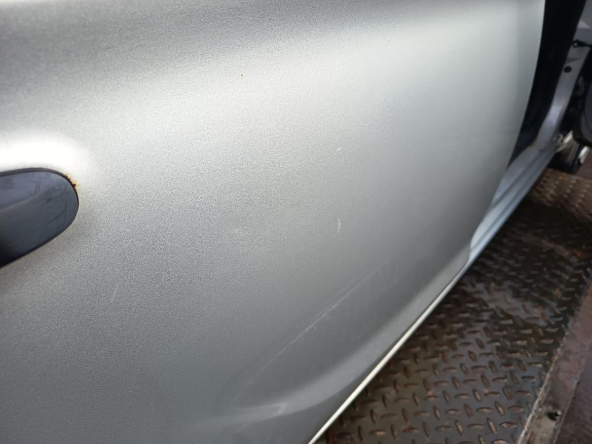 Hyundai i20 original T&uuml;r hinten rechts Fond FG Seek silver Bj 2012