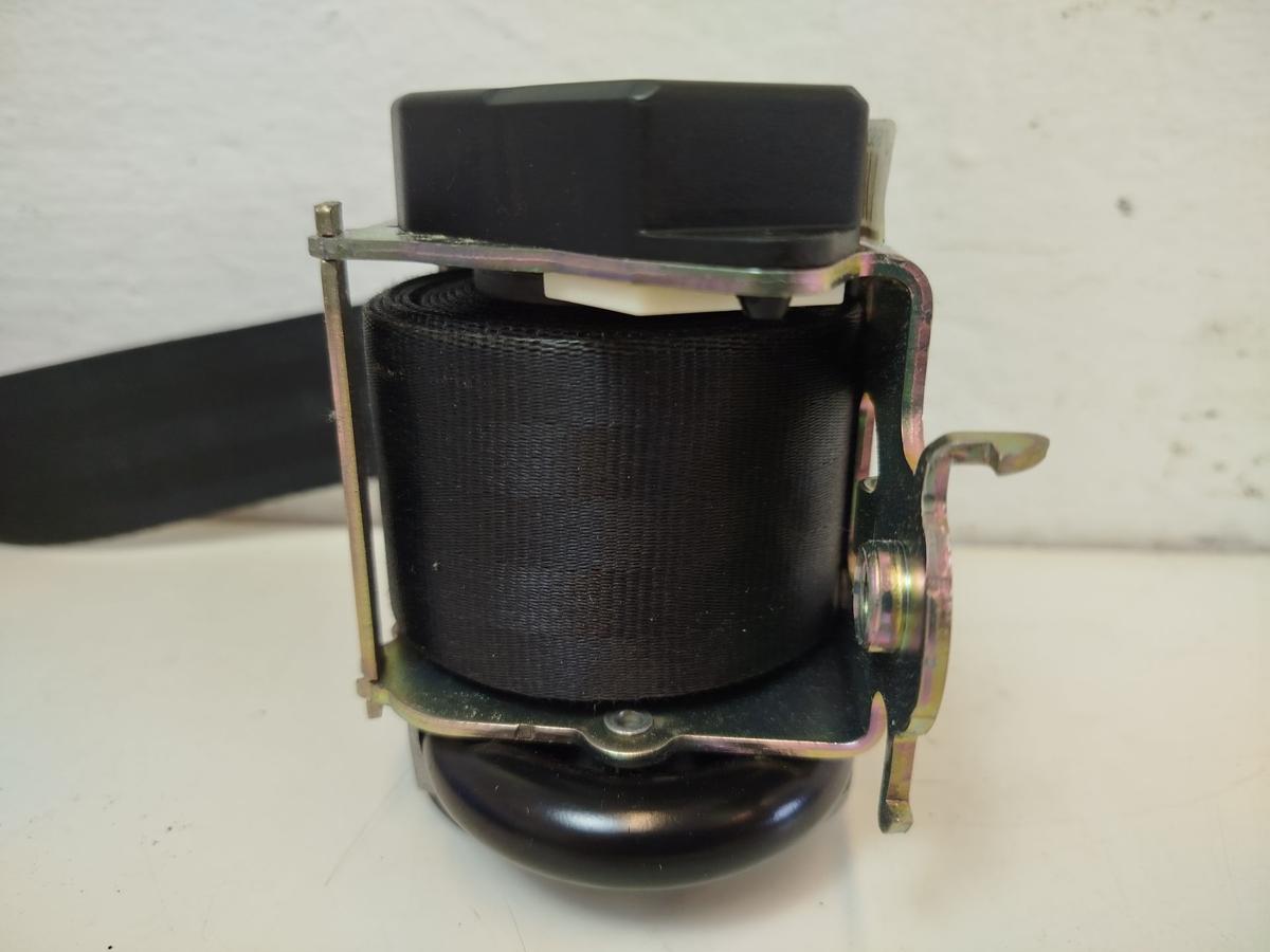 Peugeot 2008 I CU Sicherheitsgurt Gurt Anschnallgurt Fahrerseite Gurtstraffer