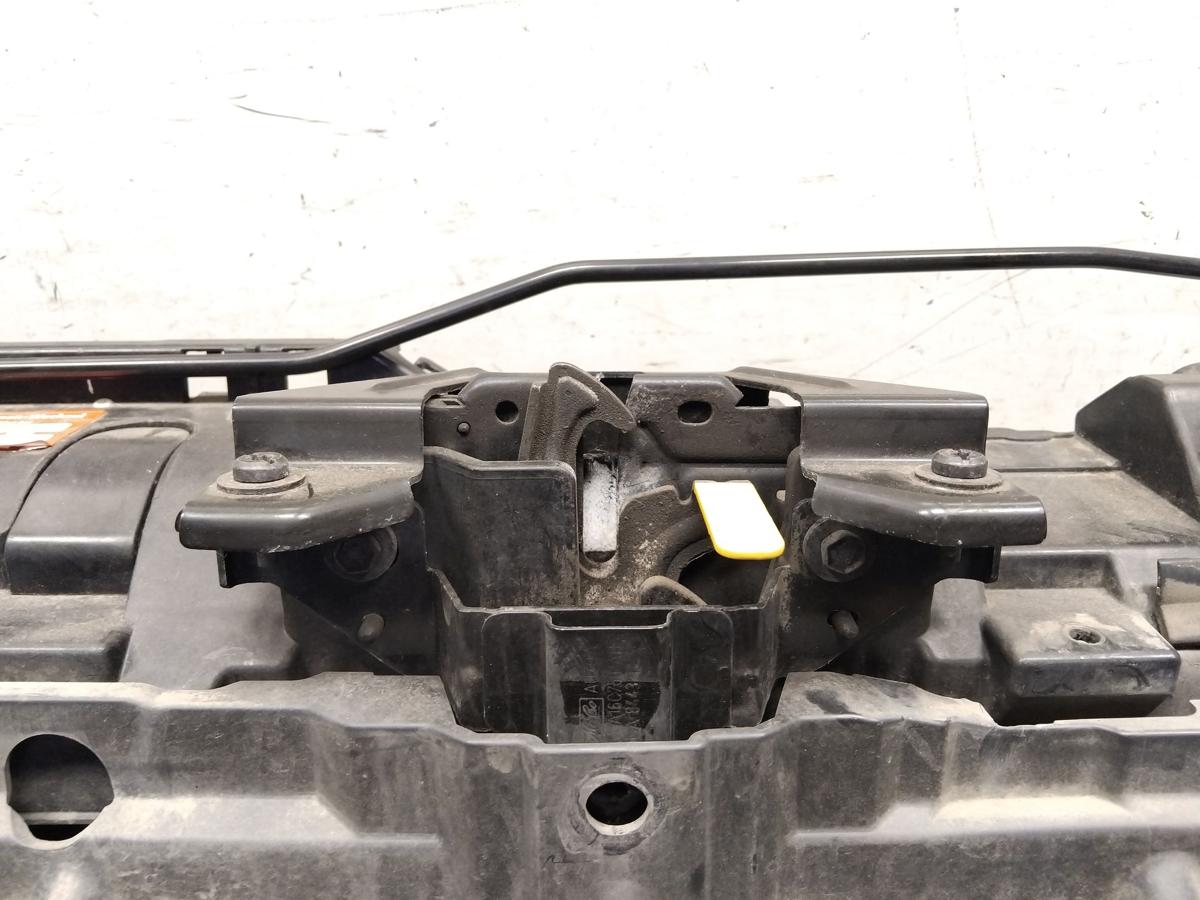 Ford Fiesta JA8 original Schlosstr&auml;ger Frontmittelteil 8V51A16E146AE BJ2009