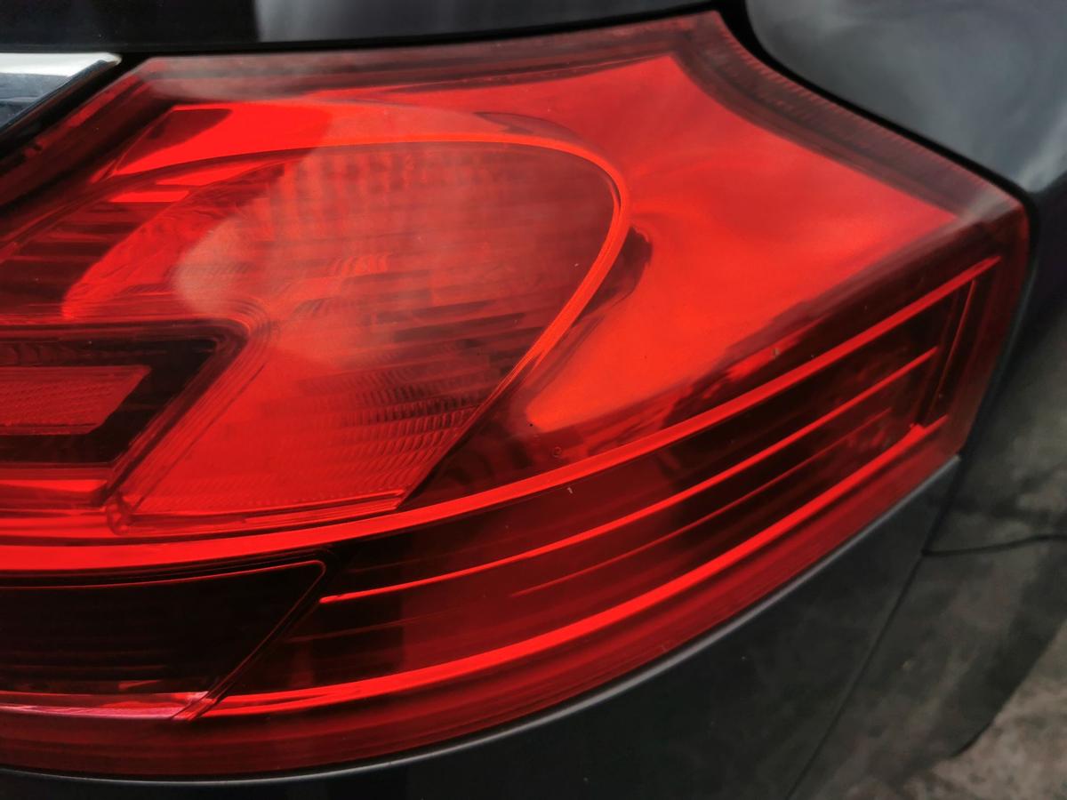 Opel Insignia A Tourer Rückleuchte Schlussleuchte Rücklicht hinten rechts Kombi
