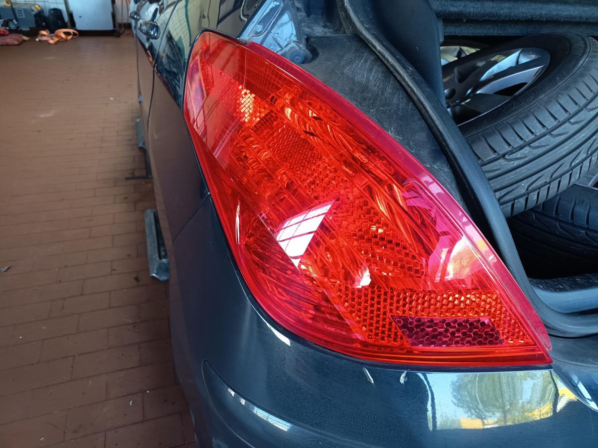 Peugeot 308I original R&uuml;ckleuchte links 5 T&uuml;rer Baujahr 2008