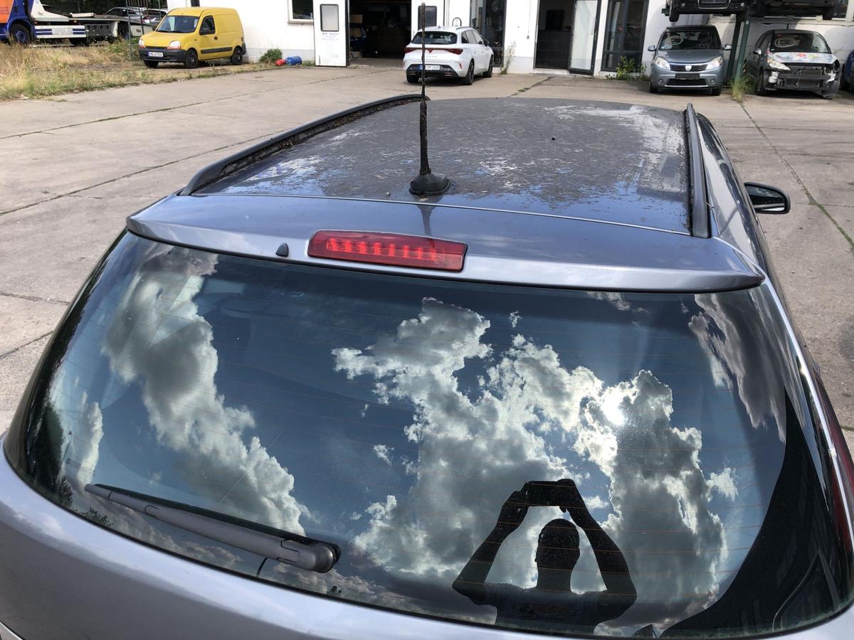 Opel Astra H Caravan Heckklappe mit Scheibe Kombi 3KU Moonland Metallic