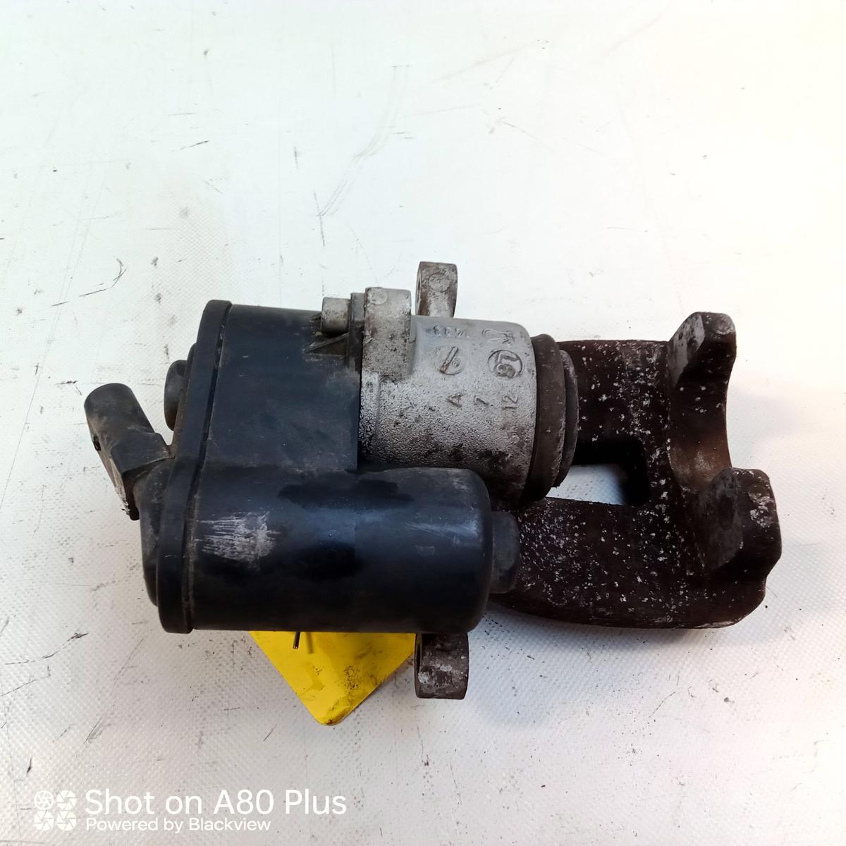VW Passat 3C B6 Variant original Bremssattel Hinterachse links 282x12mm Bj.2009