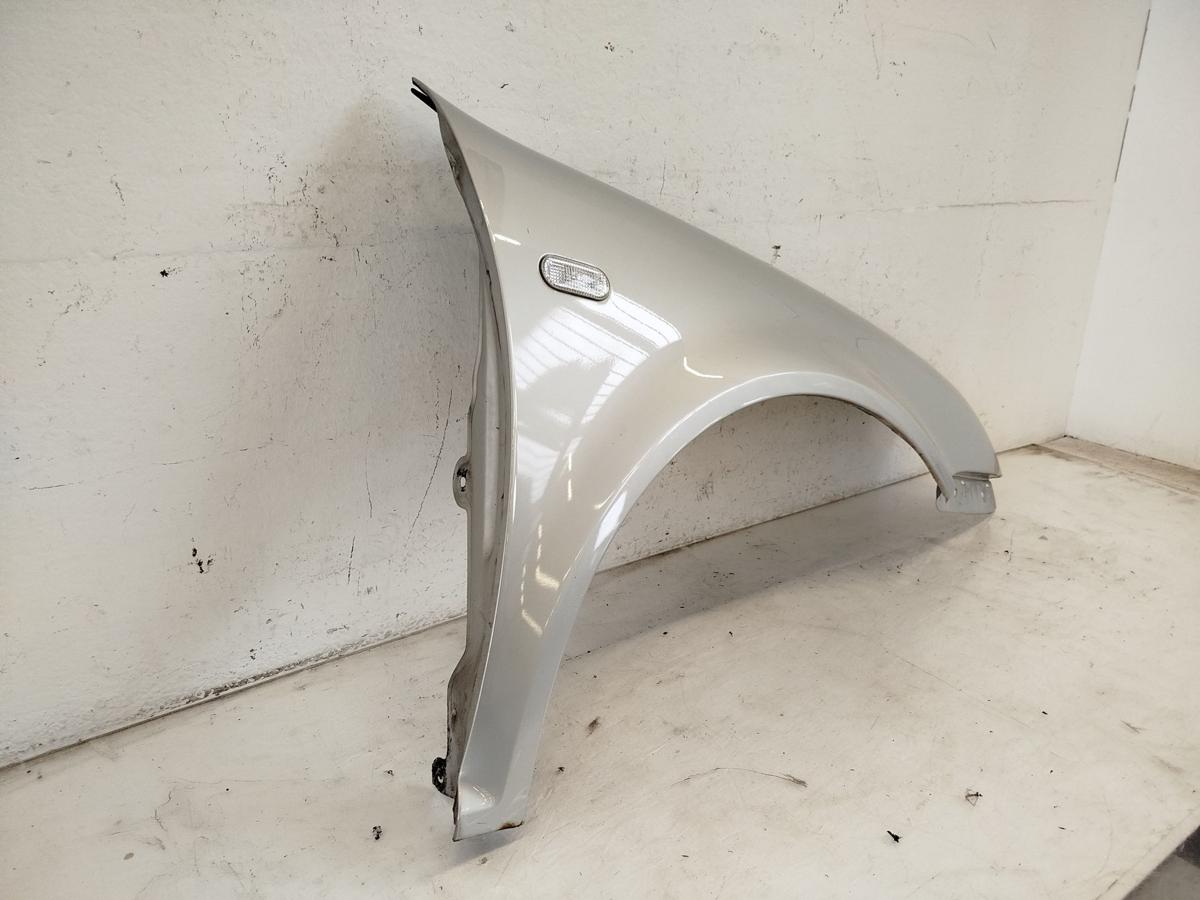 VW Golf 4 IV 1J Kotflügel Fender Seitenwand vorn rechts LB7Z Satinsilber