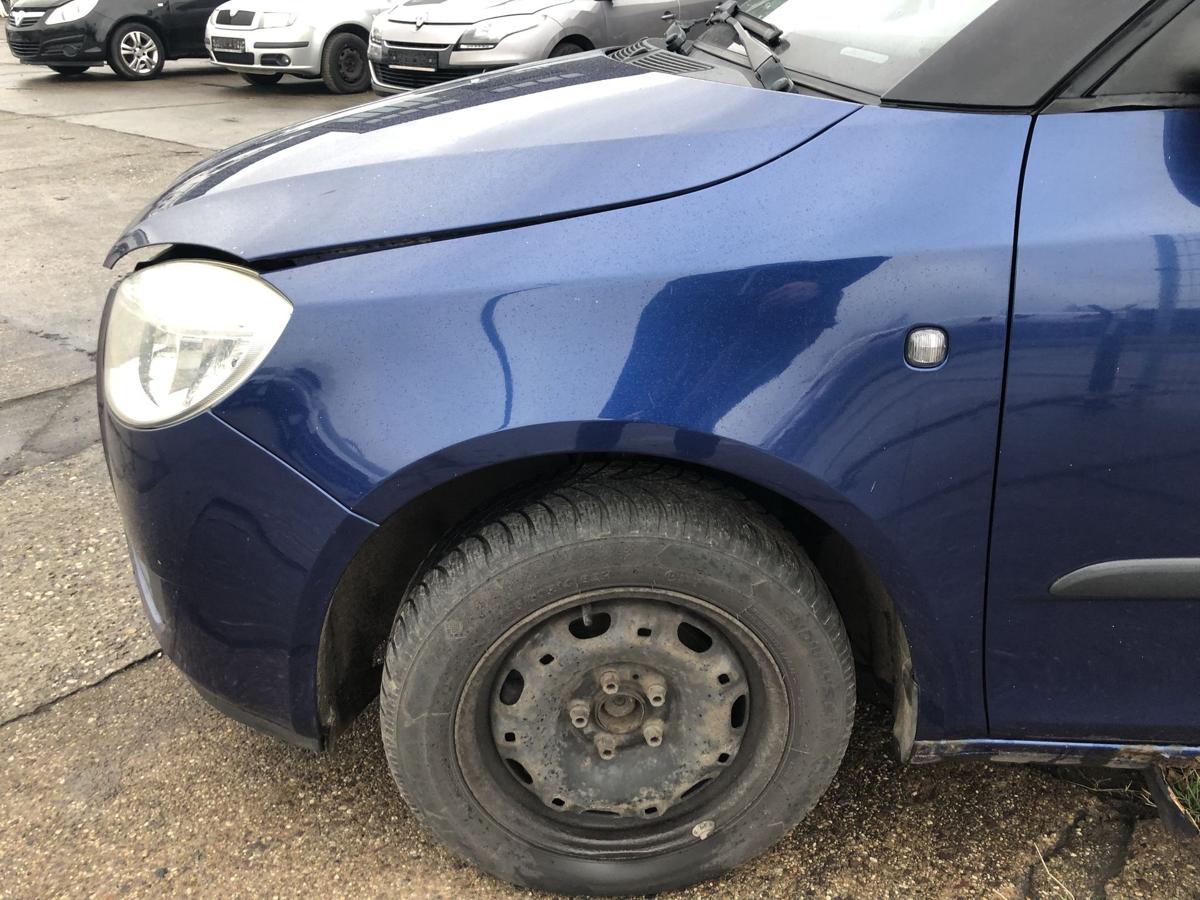 Skoda Fabia 2 Typ 5J Kotfl&uuml;gel vorn links Fahrerseite LF5Q Storm Blau 06 bis 14