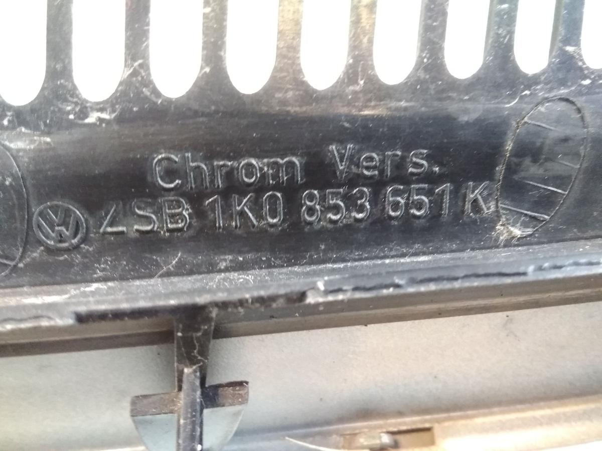 VW Golf 5 1K original K&uuml;hlergrill LA7W reflexsilbermetallic mit Emblem BJ2008