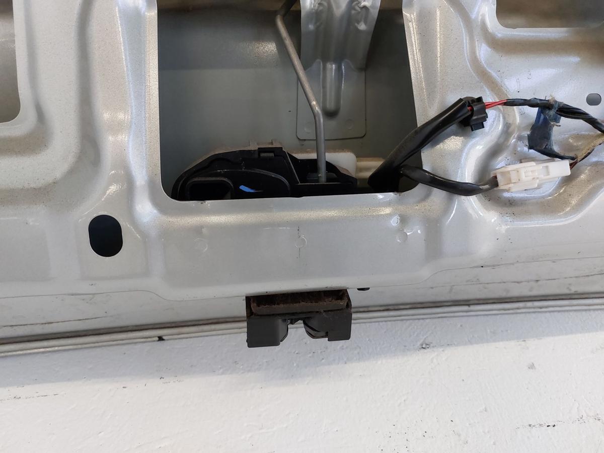 Mazda 2 DY Heckklappe Klappe Deckel hinten Kofferklappe 20N Moondust silver met