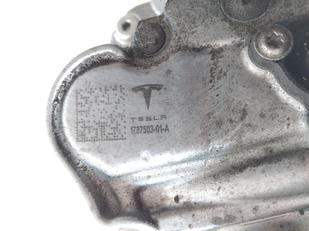 Tesla Model Y original Hinterachsmotor RWD Heckantrieb BJ2023