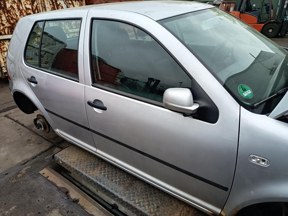 VW Golf IV original T&uuml;r vorne rechts LA7W Reflexsilber Baujahr 2002