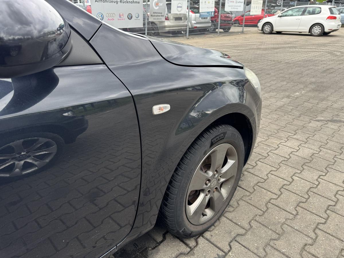 Kia Pro Ceed original Kotfl&uuml;gel vorn rechts 1K Black Pearl Bj.2010