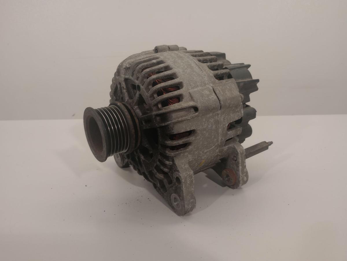 VW Golf 5 V orig Lichtmaschine 110A Generator Benzin 1,4l 59kW BUD Bj 2006