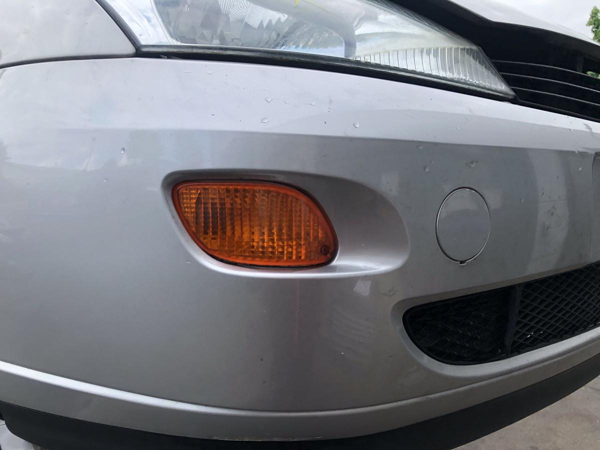 Ford Focus DNW original Stoßstange Fänger vorn/Front Polarsilber Bj 2001