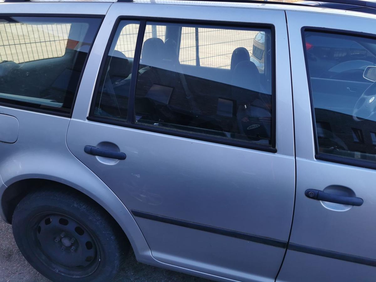 VW Golf IV 4 1J Kombi Tür Autotür Fondtür Rohbau hinten rechts LA7W Reflexsilber