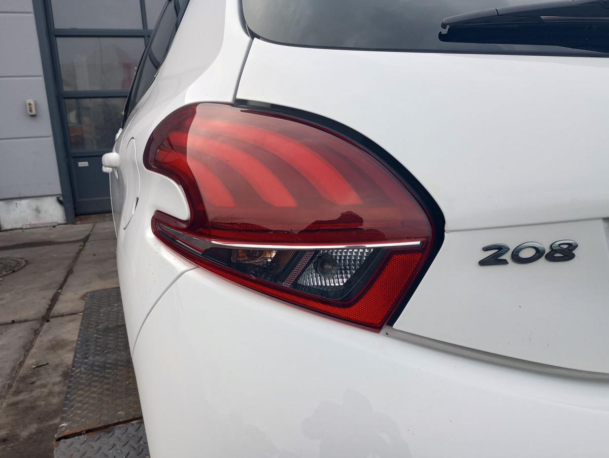 Peugeot 208 I orig Rückleuchte links 5trg Facelift bis 2019