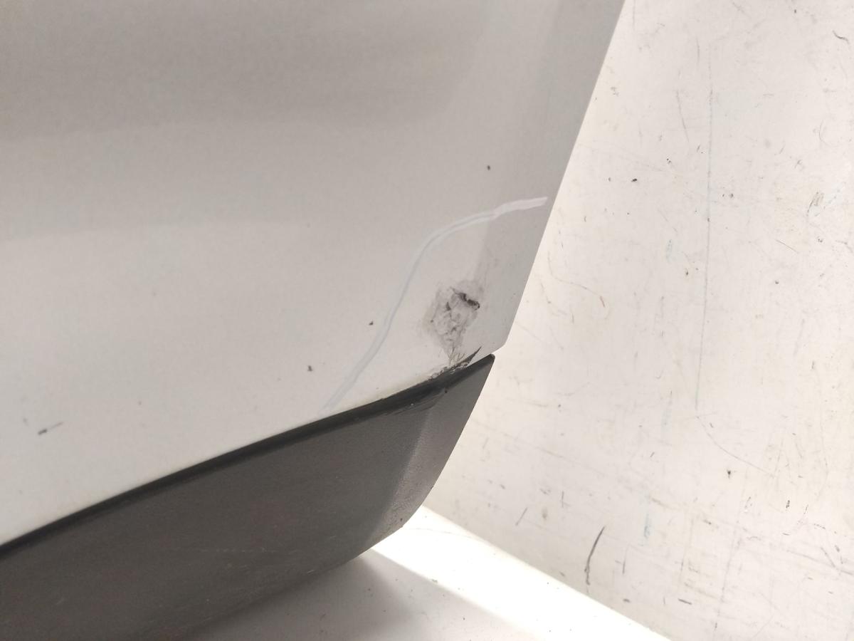 VW Bora Limo 1J original Sto&szlig;f&auml;nger Sto&szlig;stange hinten LA7W Reflexsilber BJ2000