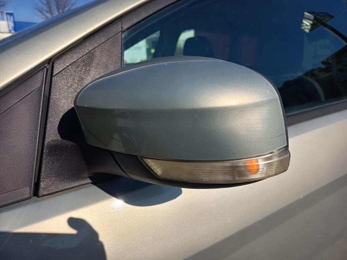 Ford Focus II original Aussenspiegel links elektrisch Fahrer Chill met Bj 2009